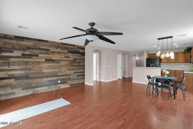 Building Photo - 4364 S Tatum Ln