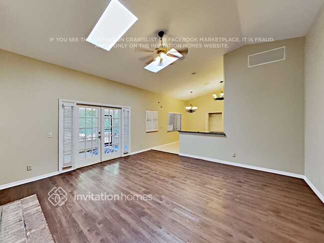 Foto del edificio - 6265 Indian Meadow St