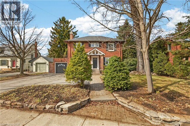 Building Photo - 2317 Lakeshore Rd.