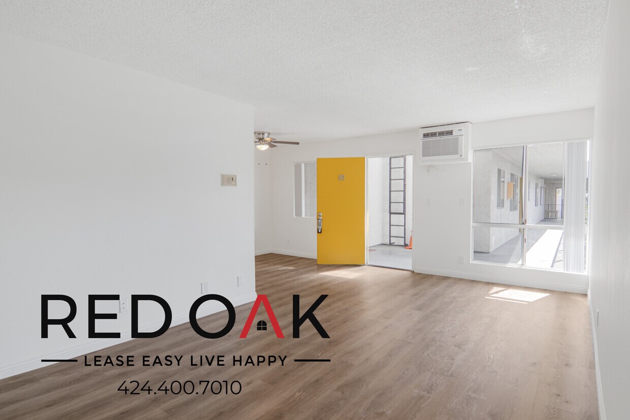 Primary Photo - Newly Remodeled, Spacious Top Floor One Be...