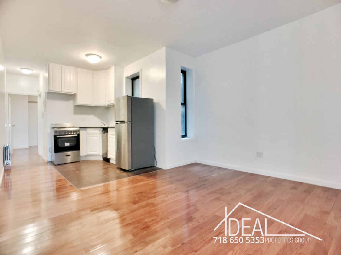 Primary Photo - 774 Union St