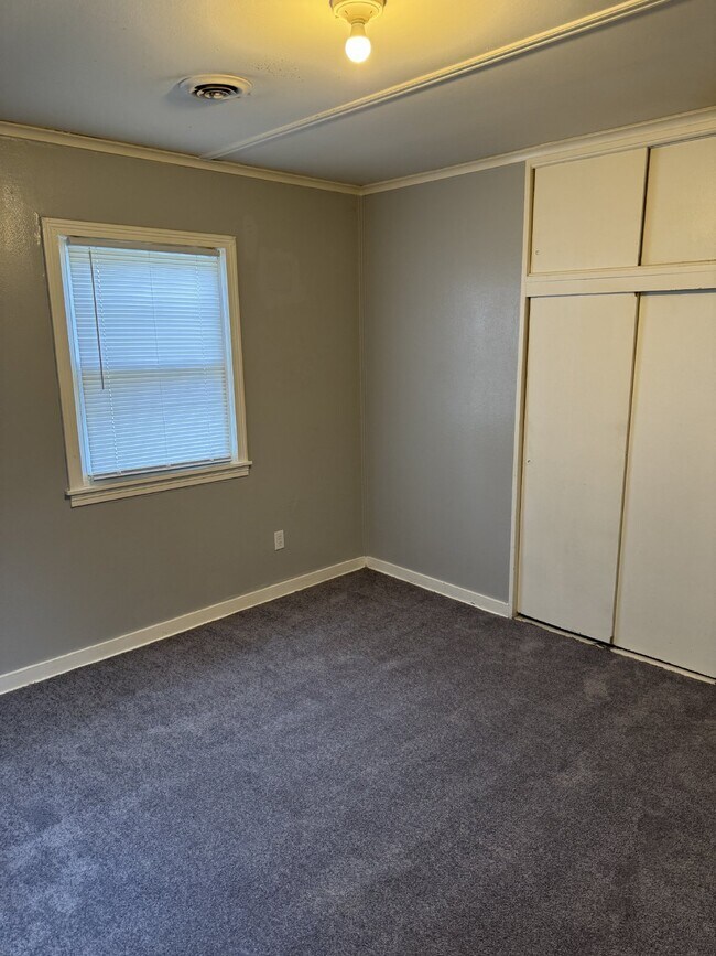 Foto del edificio - Nice 2 Bedroom 1 Bath Single Family on a Q...