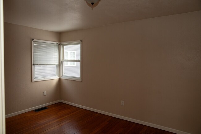 Foto del edificio - 110 20th St NW