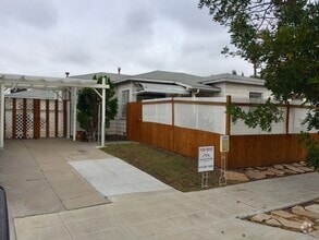 Building Photo - 4682 Altadena Ave.