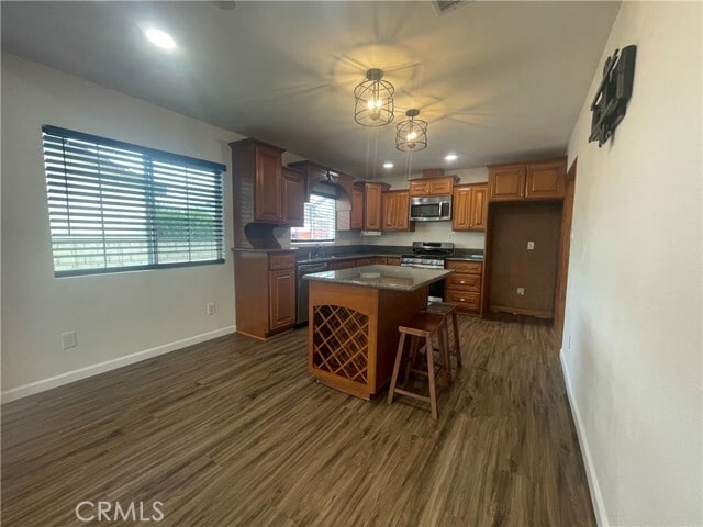Building Photo - 5663 Ensign Ave