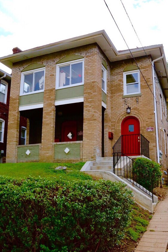 Primary Photo - 2359 Tilbury Ave