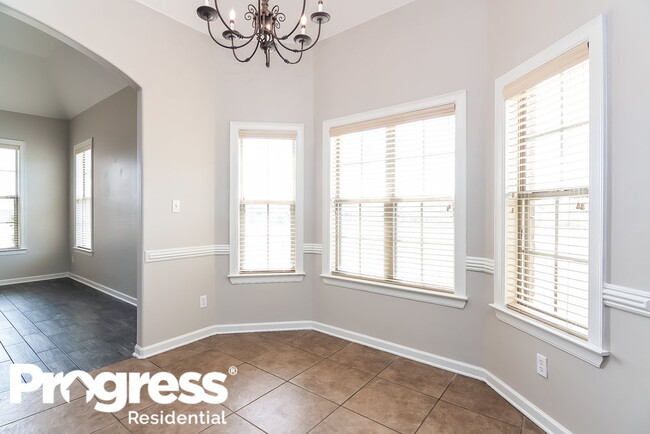 Foto del edificio - 8853 Bishop Ln