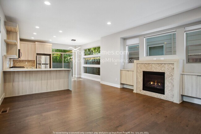 Building Photo - Modern Escape in St. Johns! Three Bedrooms...