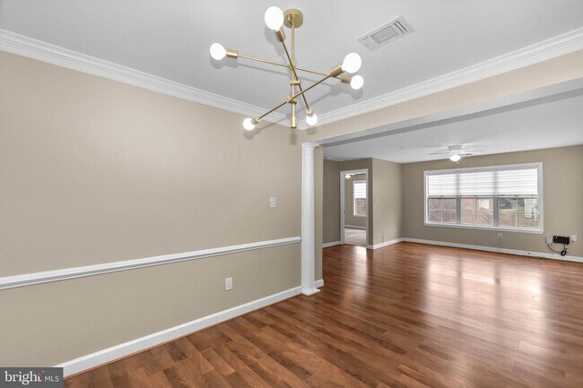 Foto del edificio - 2322K Falls Gable Ln