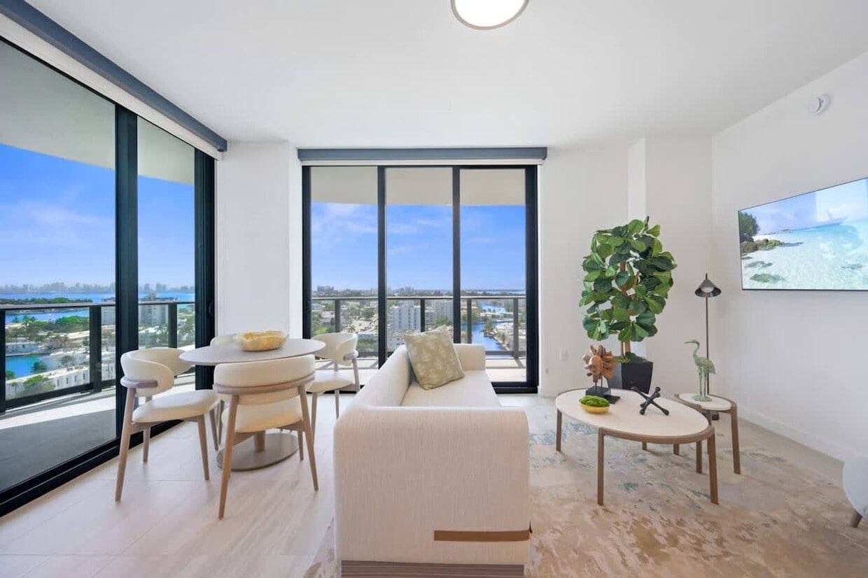Foto principal - 580 72nd St