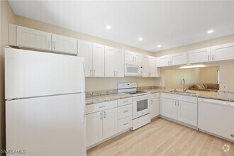 Building Photo - 7756 Jewel Ln