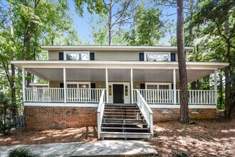 Building Photo - 1805 Woodvalley Ct