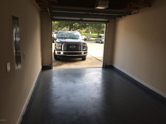 8212 White Falls Blvd Unit 104, Jacksonville, FL 32256