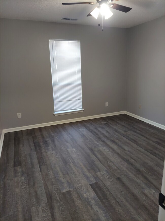 Dormitorio 1 - 115 Shearer St