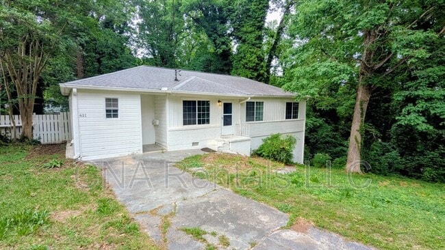 Foto del edificio - 631 Blackhawk Cir