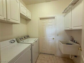 Building Photo - 1700 SW 30th Terrace