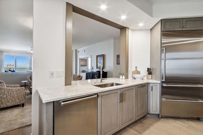 Foto del edificio - 426 Beachside Pl