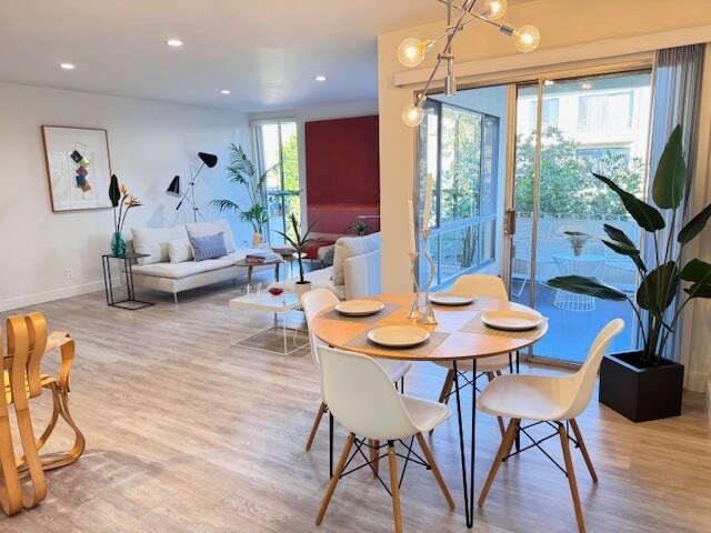 Foto del edificio - 4455 Ventura Canyon Ave