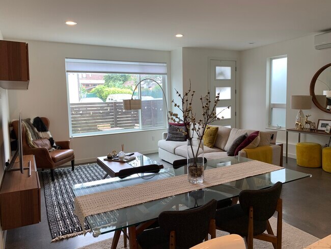 Building Photo - 5806 14th Ave NW