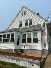 Building Photo - 116 Webster St