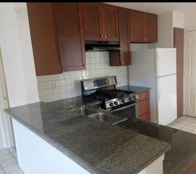 Building Photo - 3525 Sablechase Dr