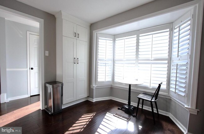 Building Photo - 6514 Brookleigh Way