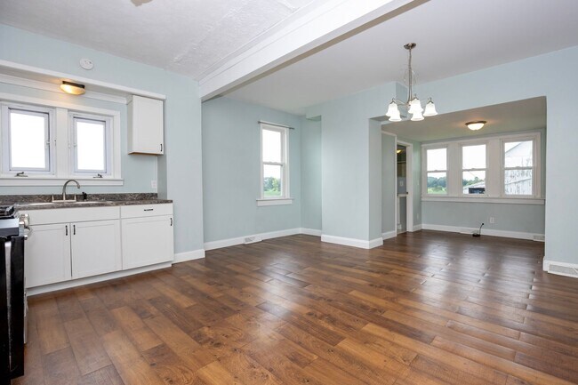 Foto del edificio - 6336 Mud Lake Rd