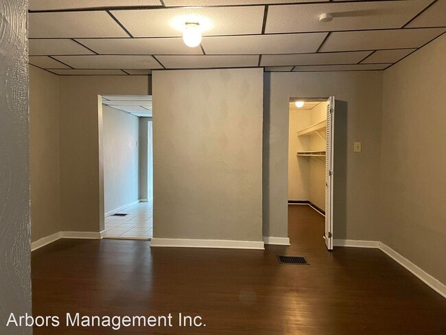 Building Photo - 2 br, 1 bath House - 1202 Woodland Ave
