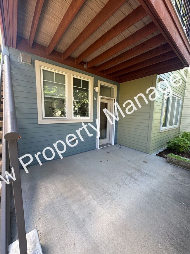 Foto del edificio - 1325 5th Ave N