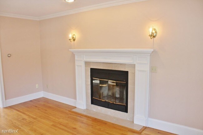 Foto del edificio - 3 br, 3 bath House - 269 N Niantic Dr