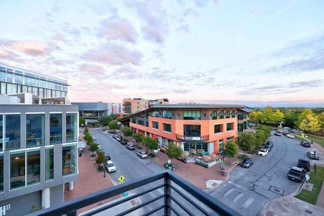 Foto del edificio - 1701 Simond Ave Ave