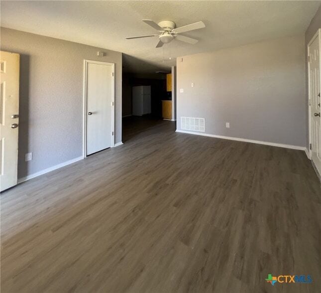 Building Photo - 2804 Alma Dr