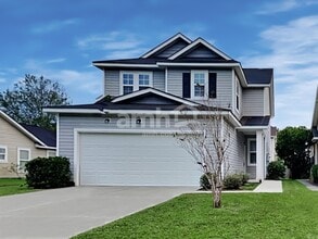 Building Photo - 8821 Shadowglen Dr