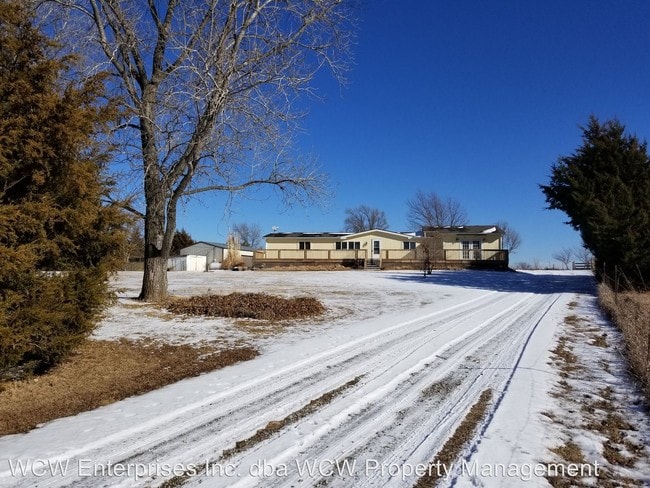 Foto del edificio - 6720 NW Nickell Rd