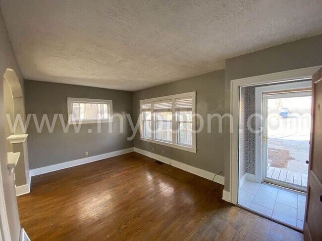 Foto del edificio - 1007 N 50th St