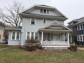 Building Photo - 3677 Lake Ave