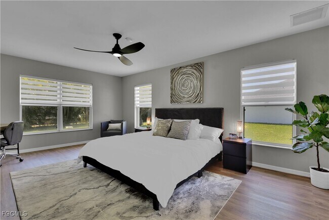 Building Photo - 2004 SW 30th St