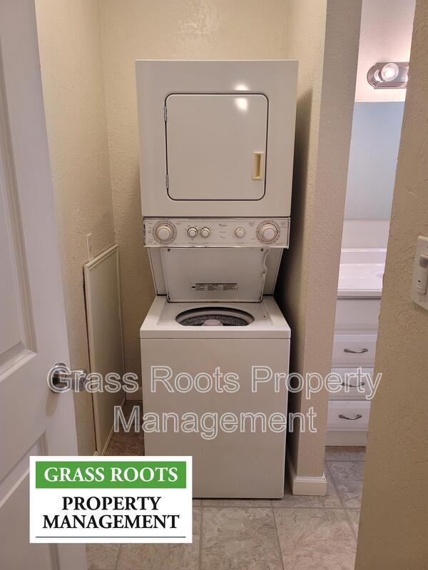 Foto del edificio - 1269 Live Oak Ln