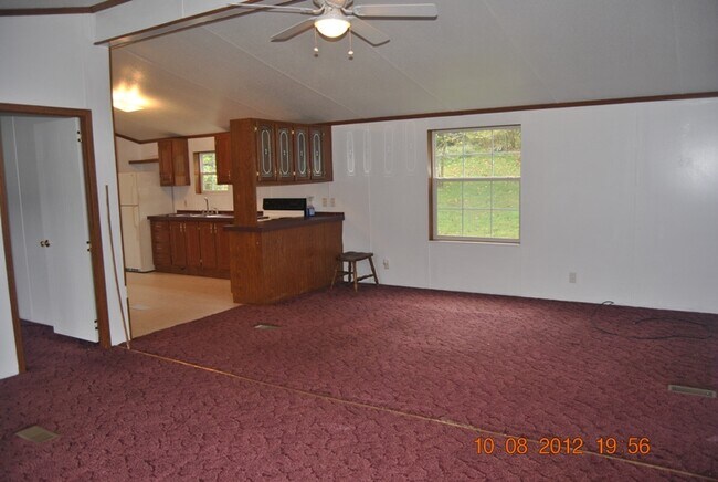 Building Photo - 6 Dona Dr
