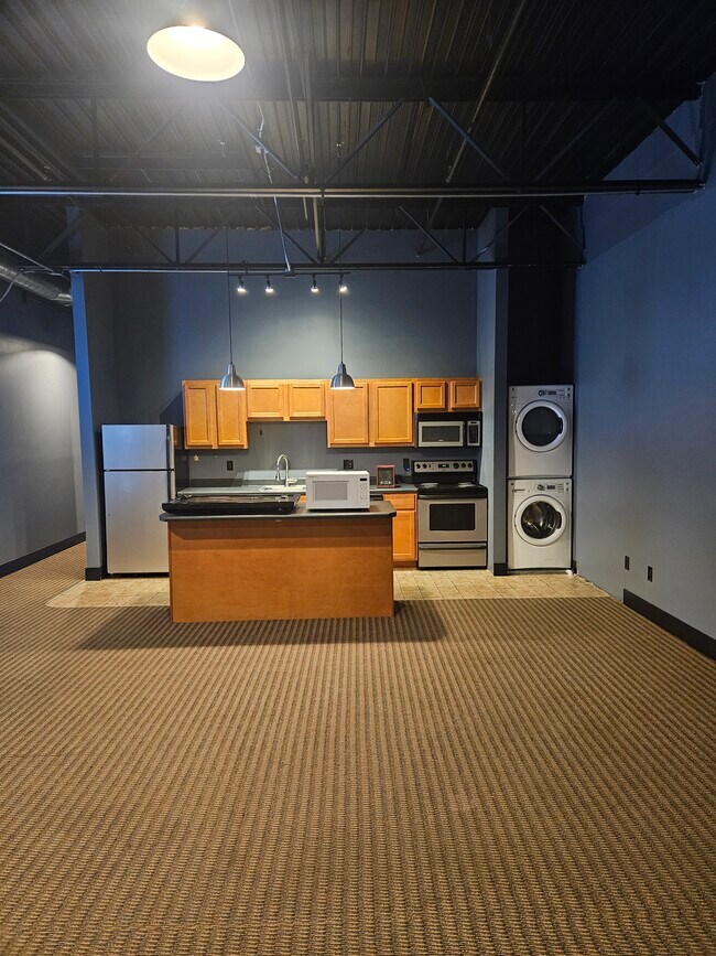 Foto del edificio - 329 S Washington Sq