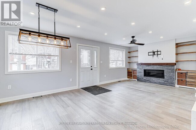 Building Photo - 84 Foch Ave