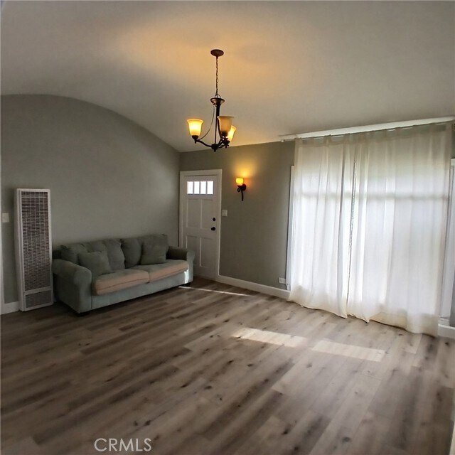 Foto del edificio - 5715 Case Ave