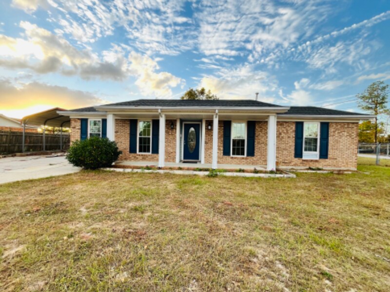 Primary Photo - 3719 Lyncrest Dr