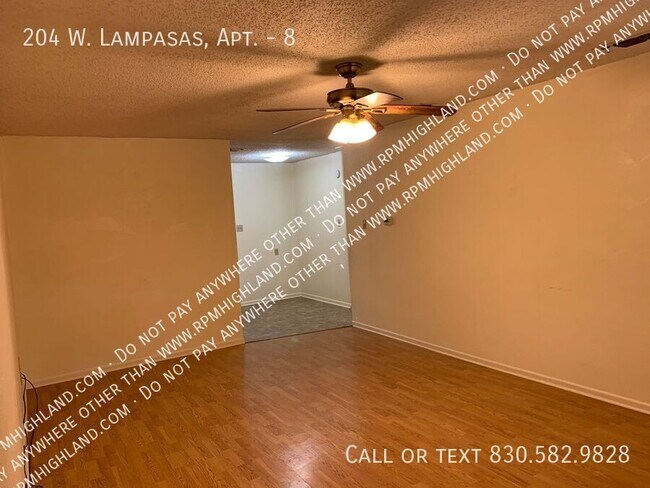 Foto del edificio - 204 W. Lampasas, Apt.-8