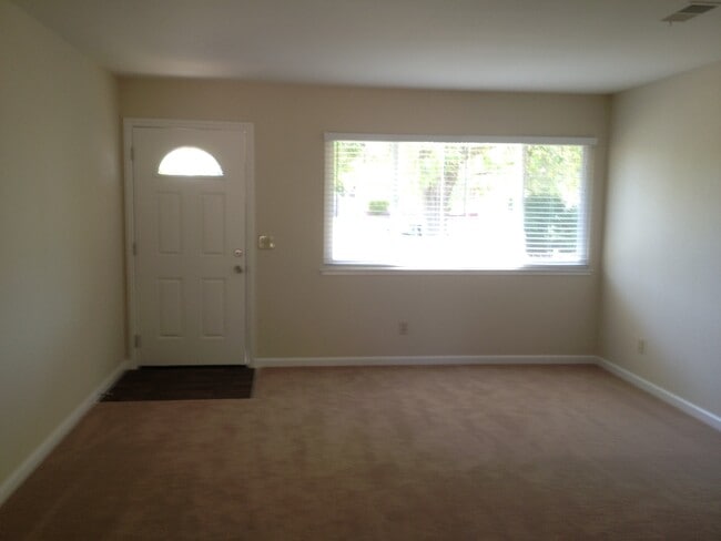 Foto del edificio - Charming single family home in Livermore