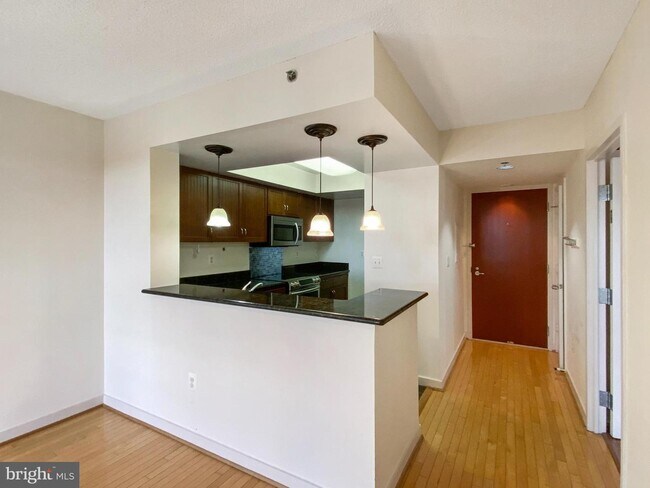 Foto del edificio - 1275 25th St NW
