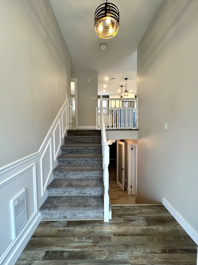 Building Photo - 22 Richs Pl