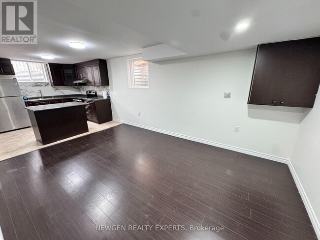 Building Photo - 62 Canmore Blvd