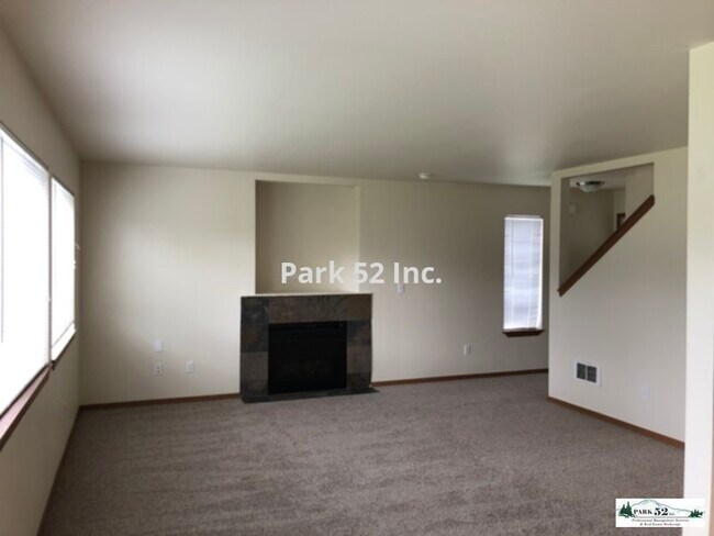 Foto del edificio - 250 174th St S