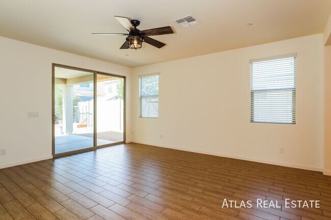 Foto del edificio - $500 Off Move-In Costs and 6 WEEKS FREE RE...